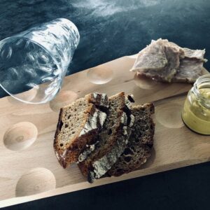 Alternative view of Dubbe.38 - das Dubbeglas-Vesperbrett